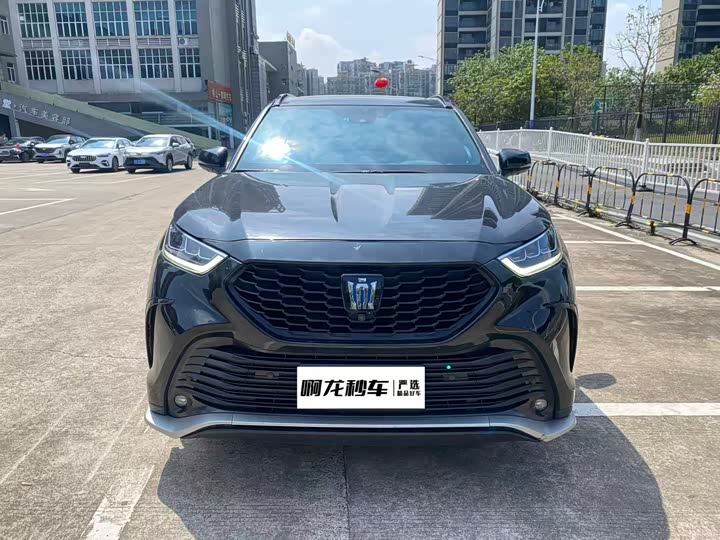 Фото 2 - Toyota Crown Kluger