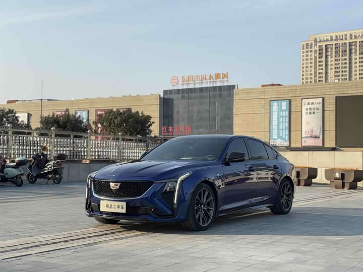 Фото 1 - Cadillac CT5