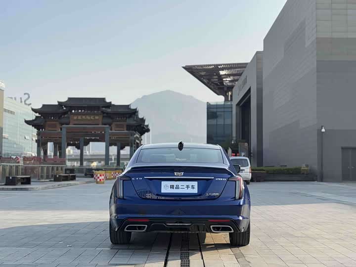 Фото 8 - Cadillac CT5