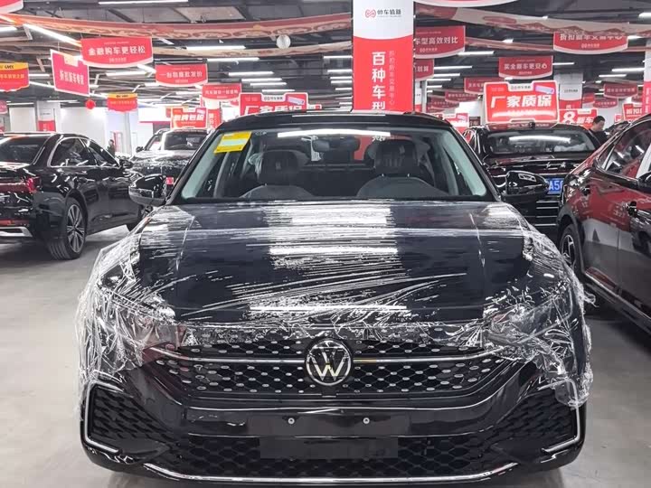 Фото 2 - Volkswagen Passat