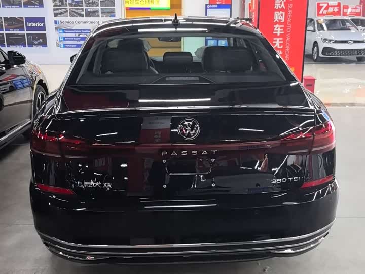 Фото 4 - Volkswagen Passat