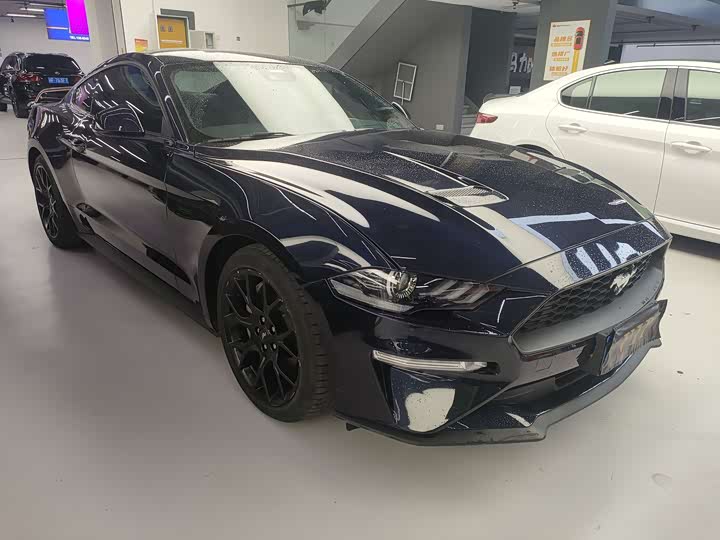 Фото 3 - Ford Mustang