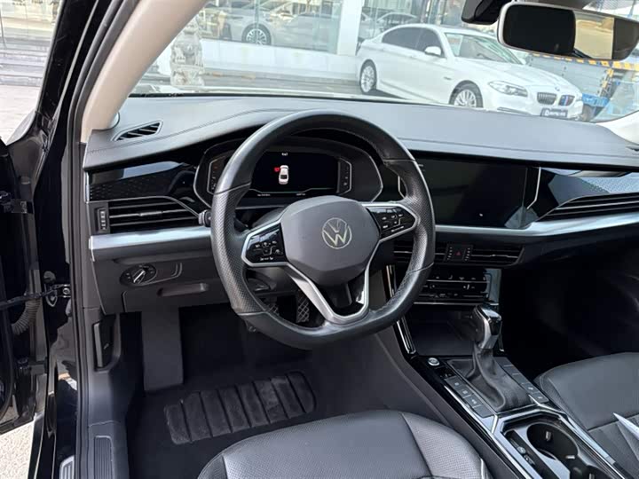 Фото 5 - Volkswagen Passat