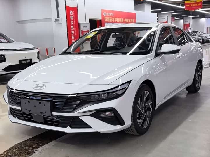 Фото 1 - Hyundai Elantra N line