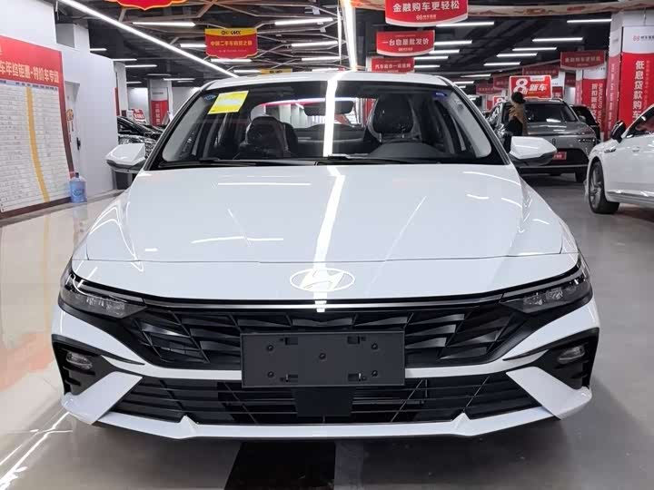 Фото 2 - Hyundai Elantra N line