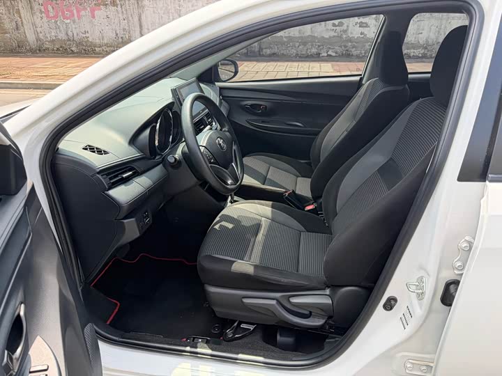 Photo 4 - Toyota Vios