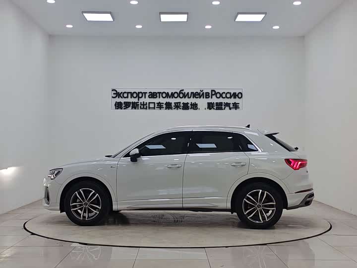 Фото 5 - Audi Q3