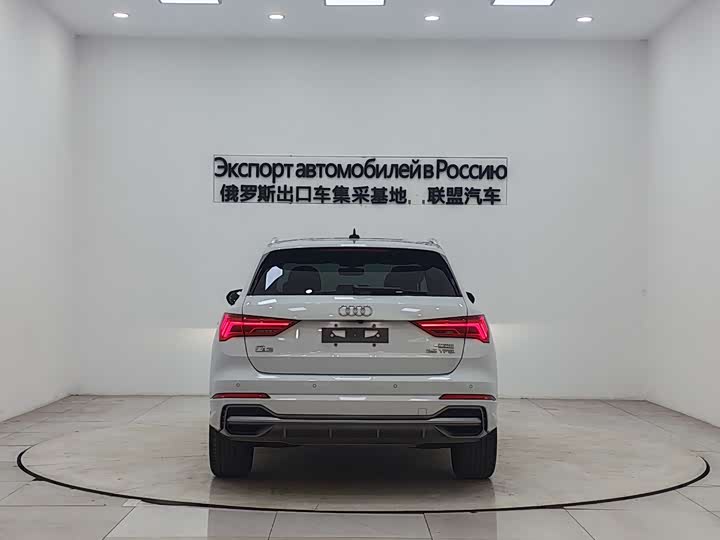 Фото 6 - Audi Q3