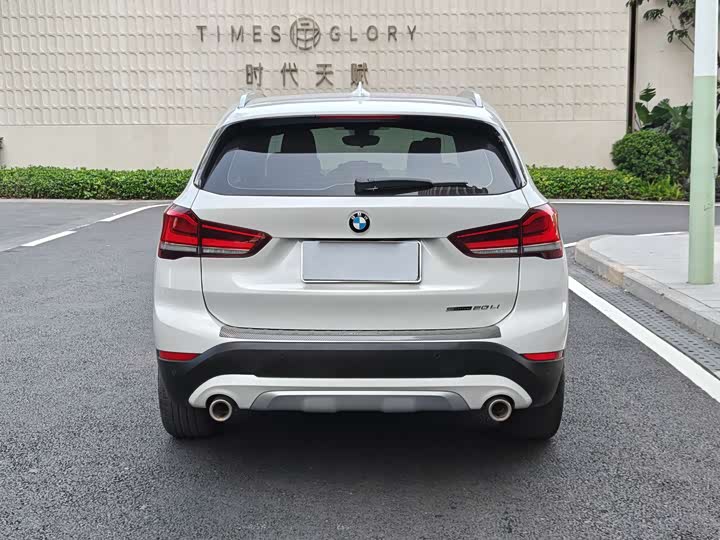 Фото 3 - BMW X1