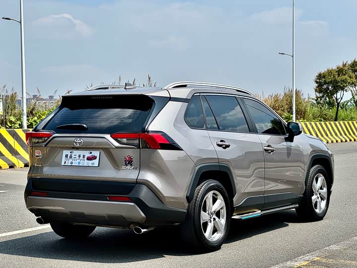 Toyota RAV4 2021 2021款 2.0L CVT两驱风尚版