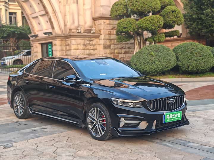 Фото 3 - Geely Preface