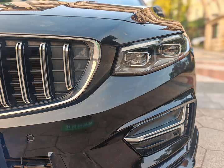 Фото 4 - Geely Preface