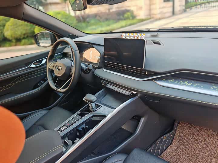 Фото 6 - Geely Preface