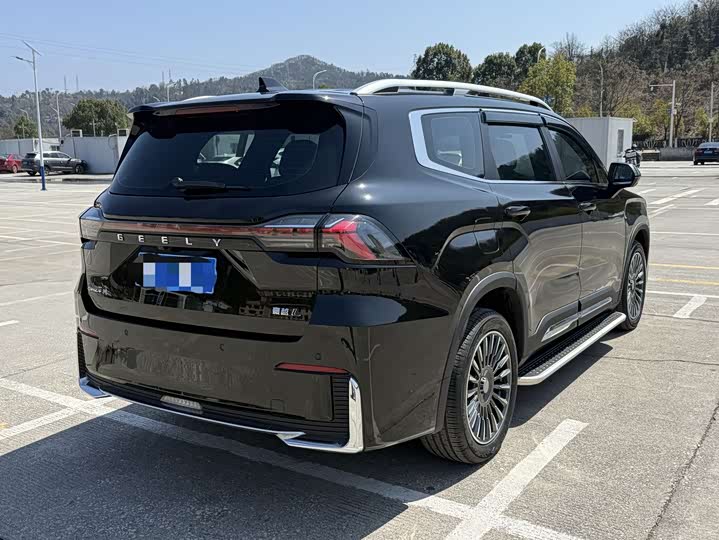 Фото 9 - Geely Okavango L