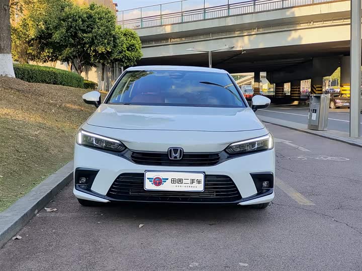 Фото 2 - Honda Civic