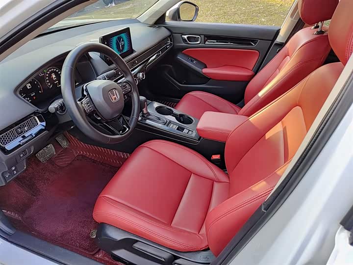 Фото 7 - Honda Civic