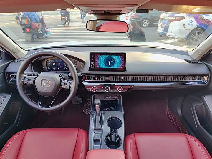 Фото 9 - Honda Civic