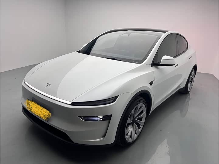 Photo 1 - Tesla Model Y