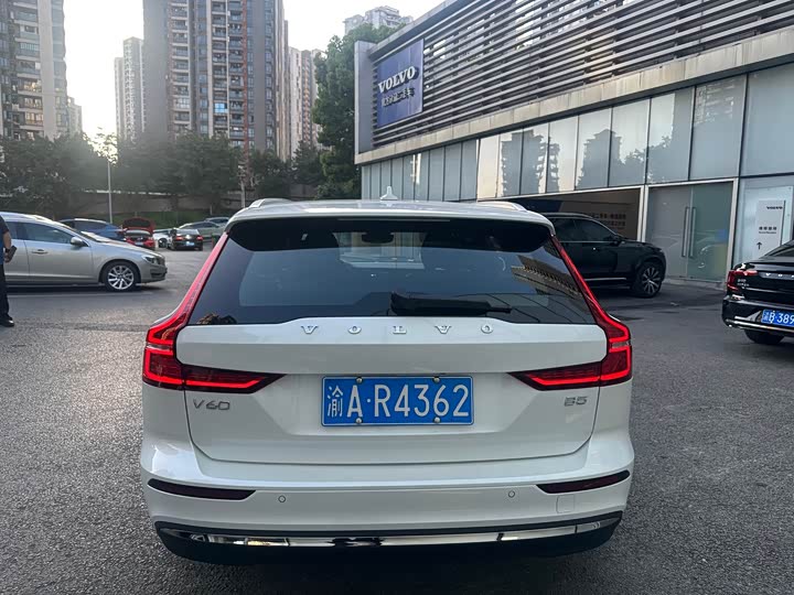 Фото 7 - Volvo V60