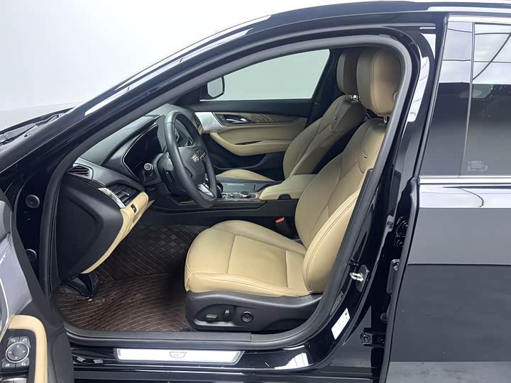 Photo 4 - Cadillac CT5