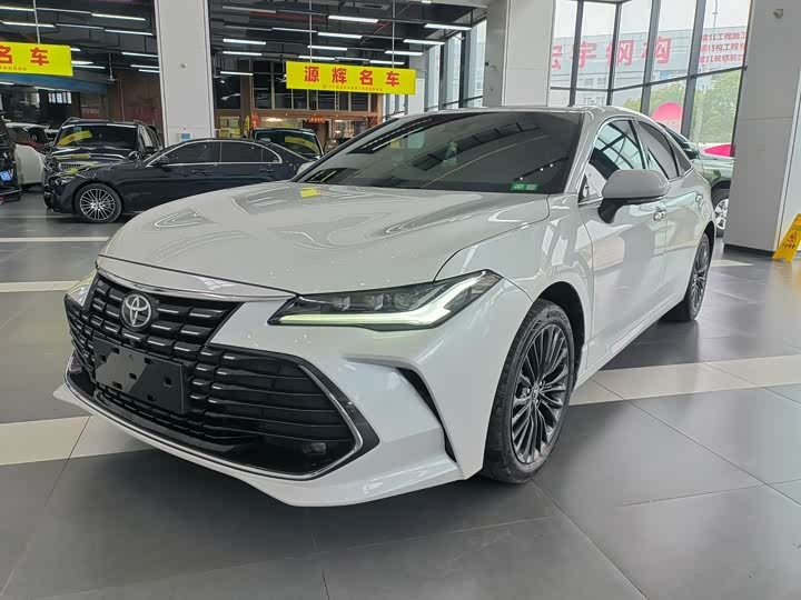 Photo 1 - Toyota Avalon