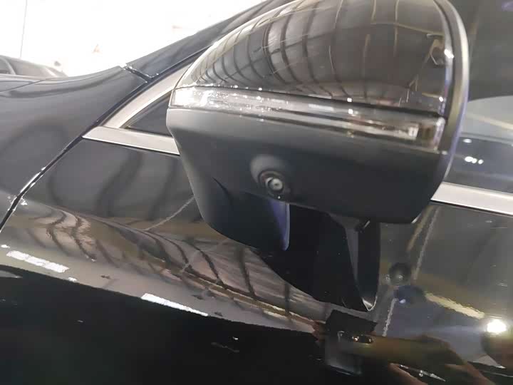 Photo 9 - Mercedes-Benz GLC-Class