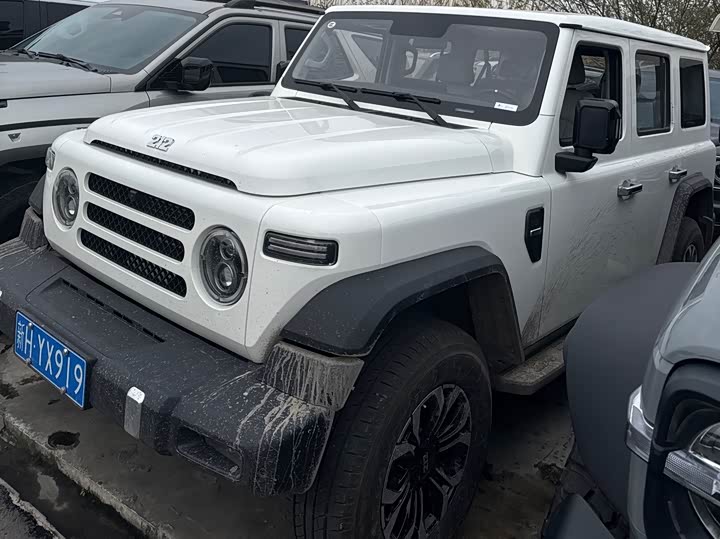 Фото 1 - BAW 212 T01