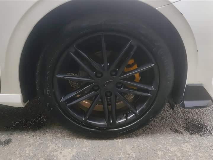 Фото 6 - Geely Binrui