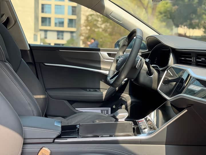 Фото 6 - Audi S7