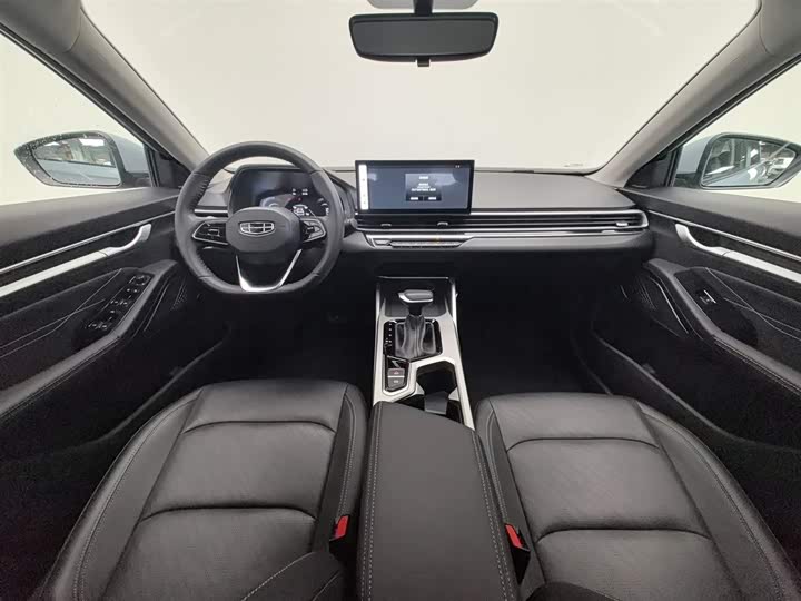 Фото 5 - Geely Emgrand