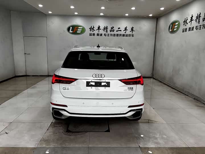 Фото 6 - Audi Q3