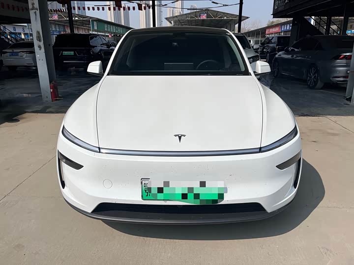 Фото 2 - Tesla Model Y