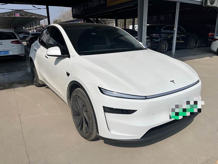 Фото 3 - Tesla Model Y