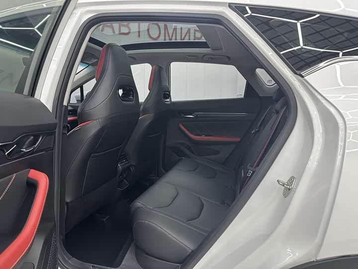 Фото 5 - Geely Emgrand GS