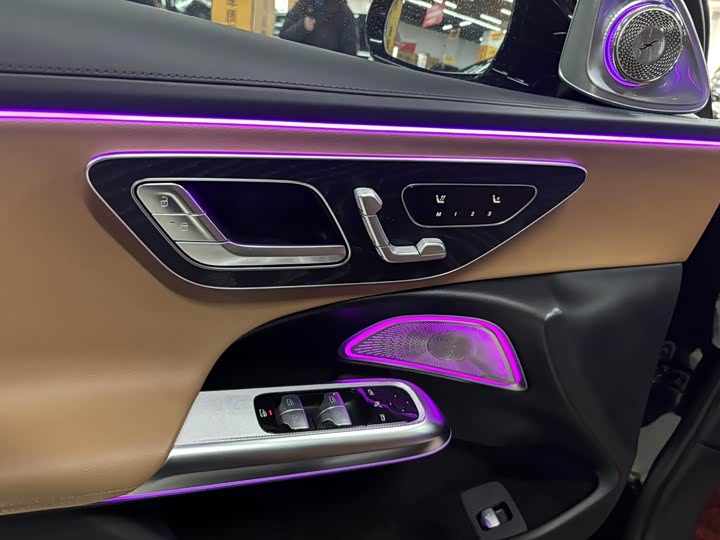 Photo 6 - Mercedes-Benz E-Class