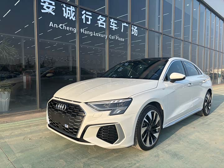 Фото 1 - Audi A3