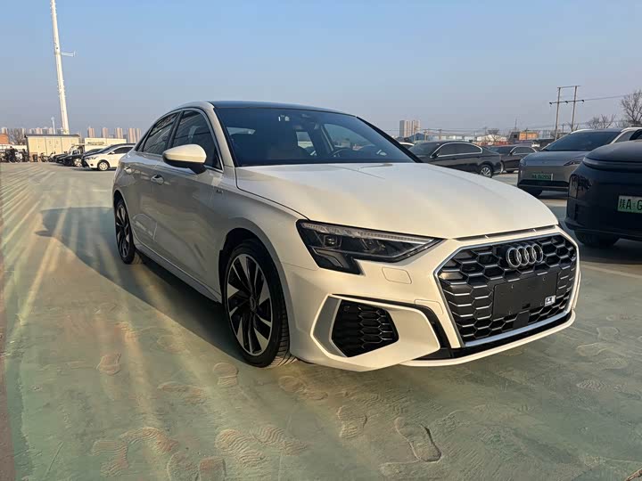 Фото 2 - Audi A3