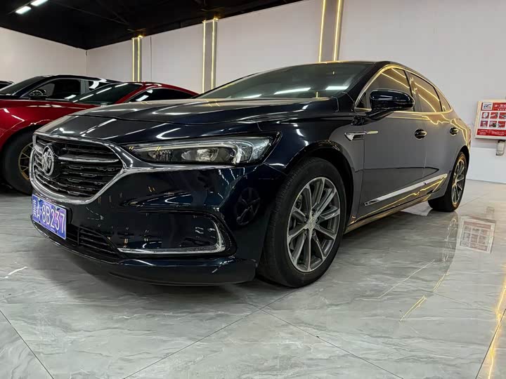 Фото 2 - Buick LaCrosse