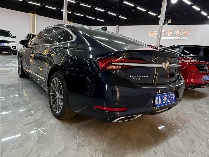 Фото 4 - Buick LaCrosse