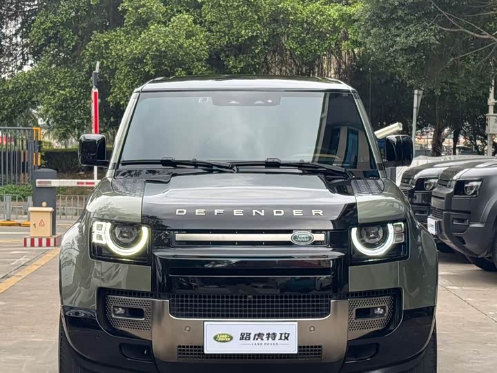 Фото 2 - Land Rover Defender