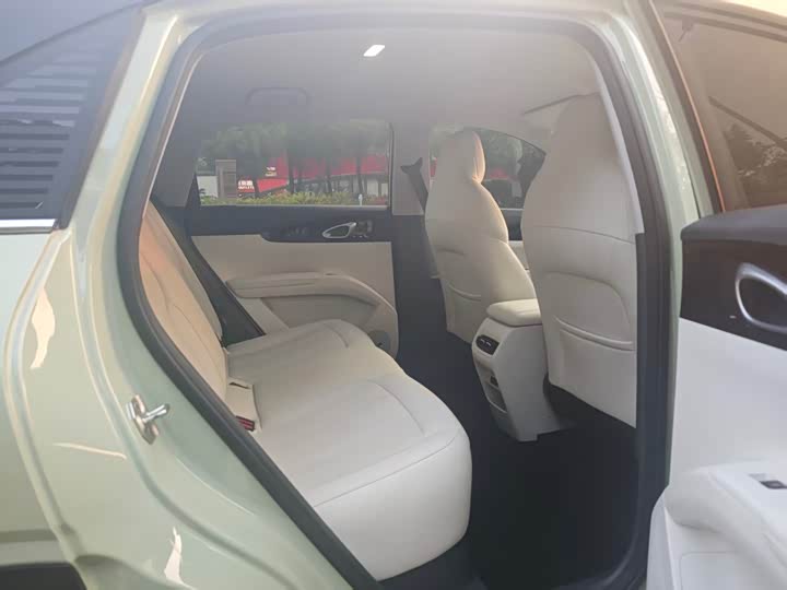 Фото 7 - Geely Galaxy Geome