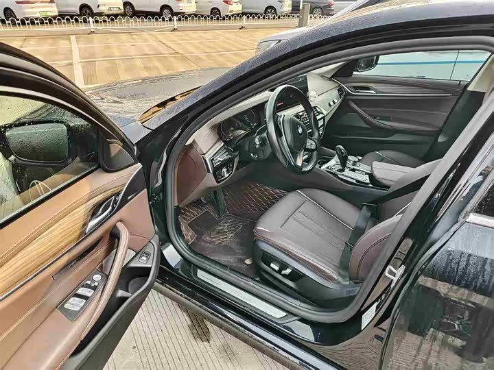 Фото 7 - BMW 5 Series