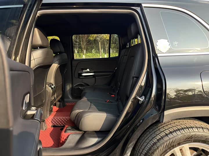 Фото 7 - Mercedes-Benz GLB-Class