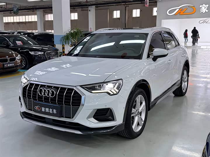 Фото 1 - Audi Q3