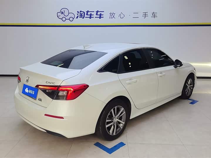 Фото 3 - Honda Civic