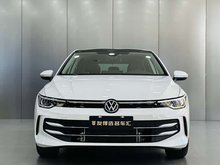 Фото 2 - Volkswagen Golf