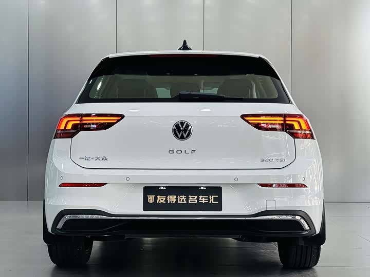 Фото 8 - Volkswagen Golf