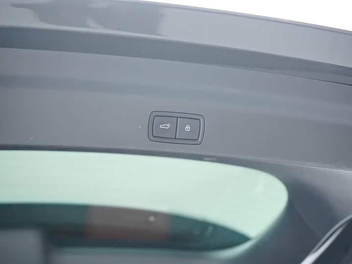 Фото 6 - LiXiang L8