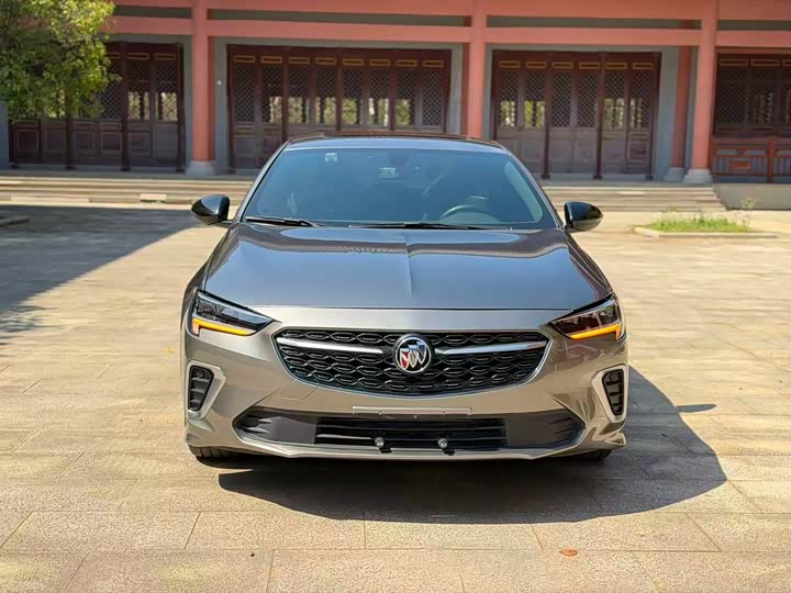 Фото 2 - Buick Regal