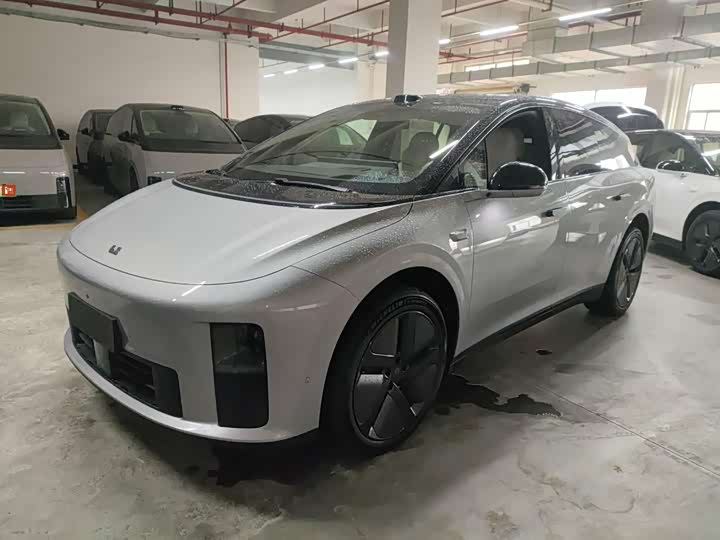 Фото 1 - LiXiang i6